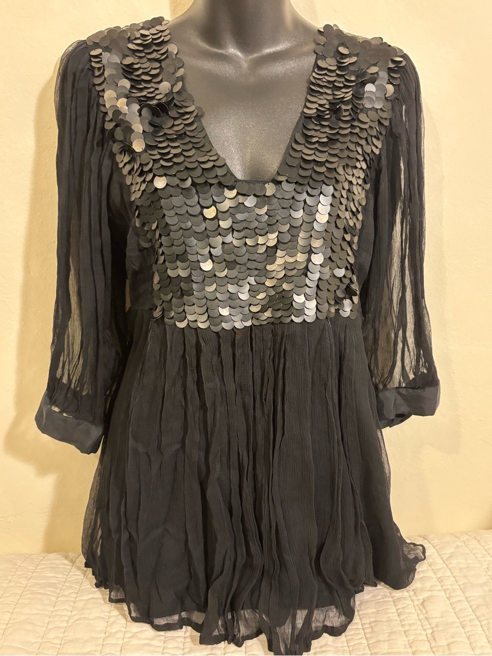 Marylin&John Vintage Black Sequin with Deep V-Neck & Sheer 3/4 Sleeve Top